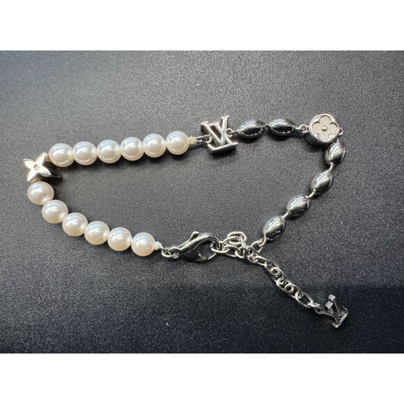 LOUIS VUITTON BRACELET CHAIN MONOGRAM SILVER LV LOGO M1556A - Picture 2 of 3